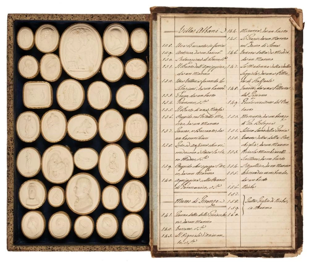 Gemme in gesso - Villa Albani